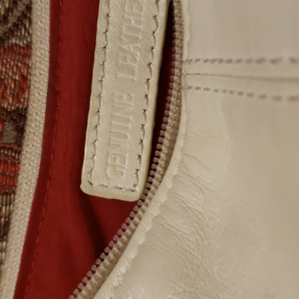White leather - Picture 3 of 6